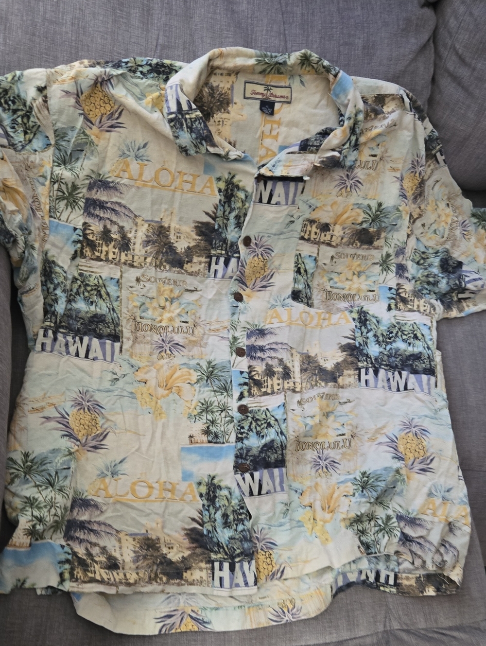 Tommy Bahama Pale Yellow & Blue Hawaiian Aloha Button-Down Shirt